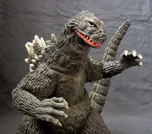 キンゴジ、NATO基地襲撃 : ゴジラだらけ キンゴジ、NATO基地襲撃 : ゴジラだらけ