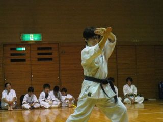 土曜空手 夏季昇級審査会最終日!_c0118332_22481027.jpg