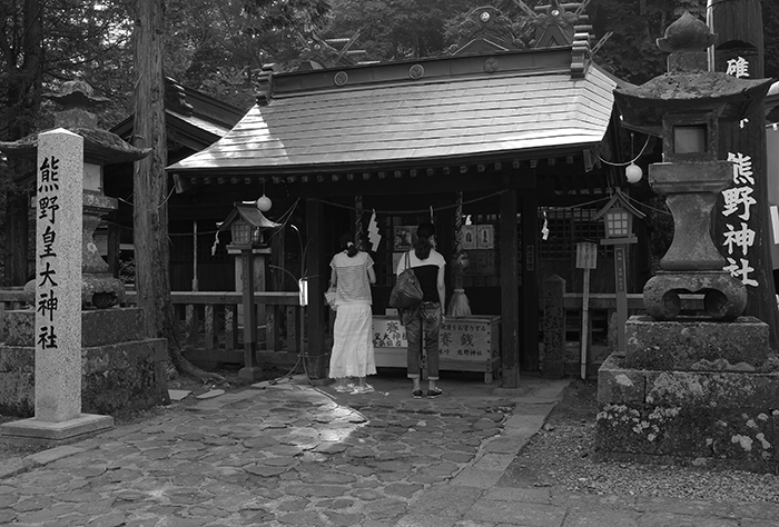 熊野神社に涼みに_d0234484_20254196.jpg