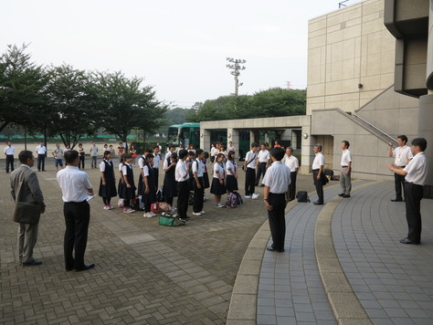 中学生海外派遣団出発式_d0130714_22515871.jpg