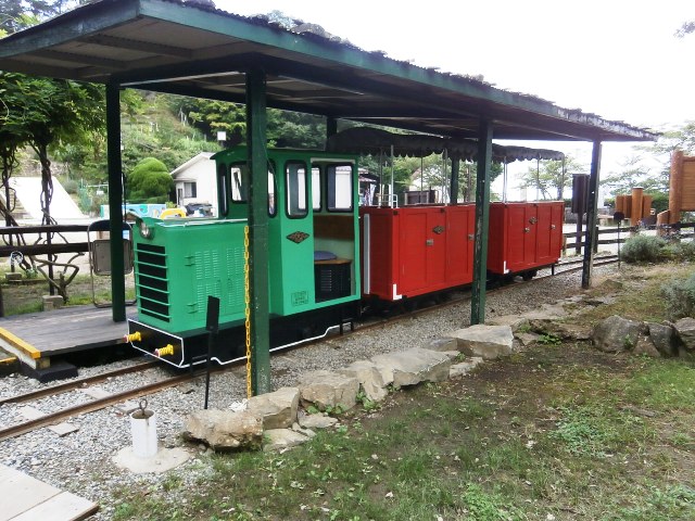 妙見ケーブル と シグナス森林鉄道_a0066027_664485.jpg