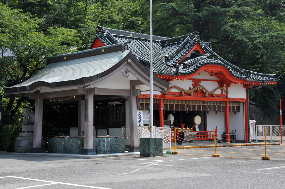 成田山 慈母観音像_a0042310_10361960.jpg