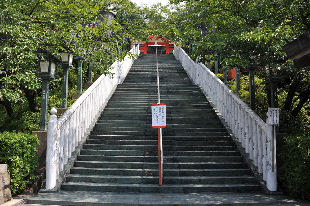 成田山 慈母観音像_a0042310_10364797.jpg