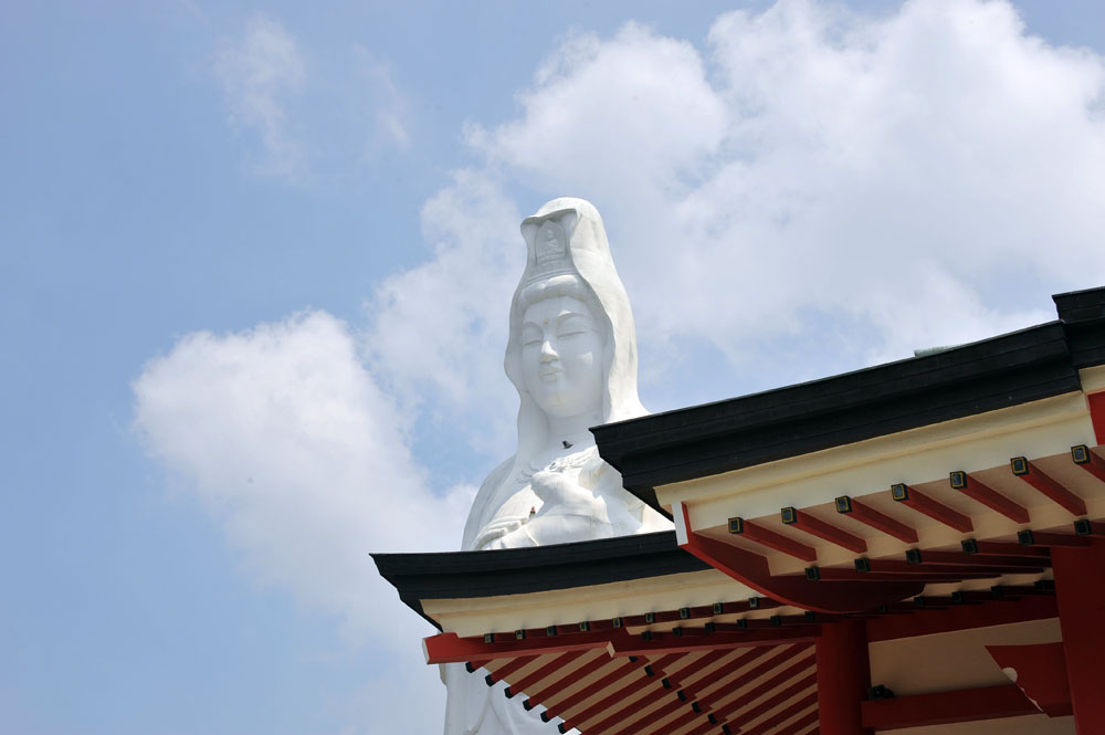 成田山 慈母観音像_a0042310_10392086.jpg