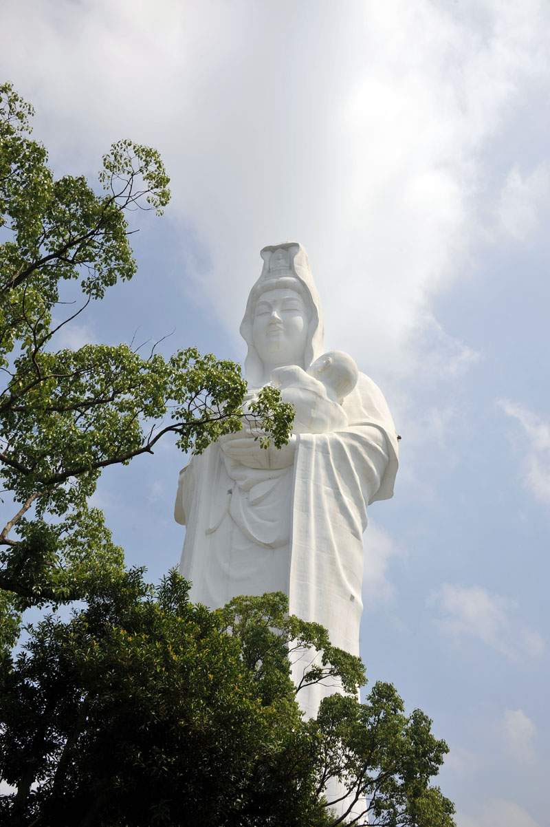 成田山 慈母観音像_a0042310_10502965.jpg