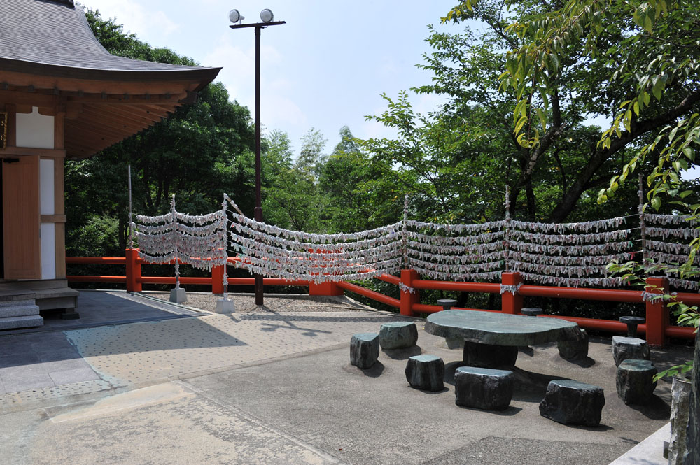 成田山 慈母観音像_a0042310_11105551.jpg