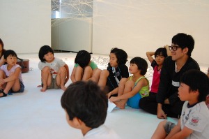 展関連ワークショップ「深い海の音にただよう」~コントラバス編~_c0222139_16452913.jpg