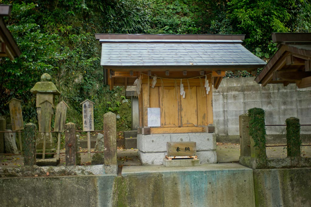 黒男神社　福岡県糟屋郡久山町_b0023047_5273757.jpg