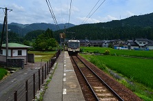 普通列車に揺られて、本線 下立駅へ_a0243562_13593042.jpg