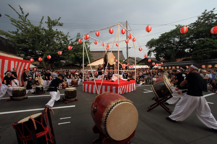 上七軒盆踊り_e0051888_1211799.jpg
