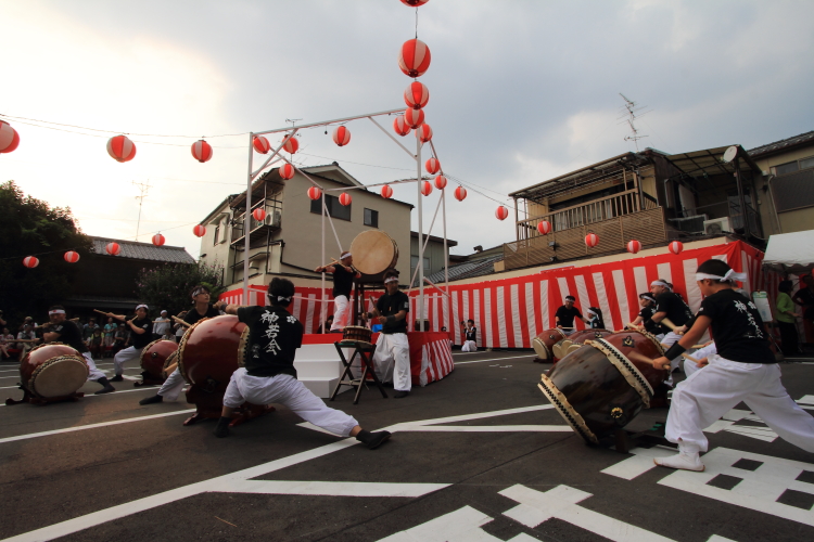 上七軒盆踊り_e0051888_121351.jpg