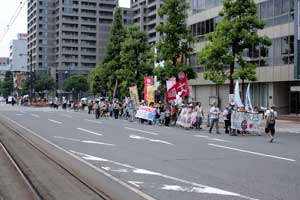 「岡山デモ~放射能汚染のない日々を希望する行進~」に参加しました。_d0155415_1373869.jpg