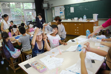 「わくわくどきどき　子ども科学教室」　in　岬_c0108460_2215317.jpg