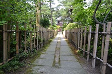 趣のある風景を訪ねて~舌山駅 天真寺~_a0243562_16214445.jpg
