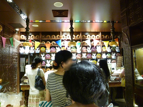 Heart Bread ANTIQUE 銀座本店_c0152767_2210867.jpg