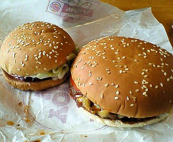 バーガーキング アングリーｊチキン と アングリーｊワッパー を食べた Chokoballcafe