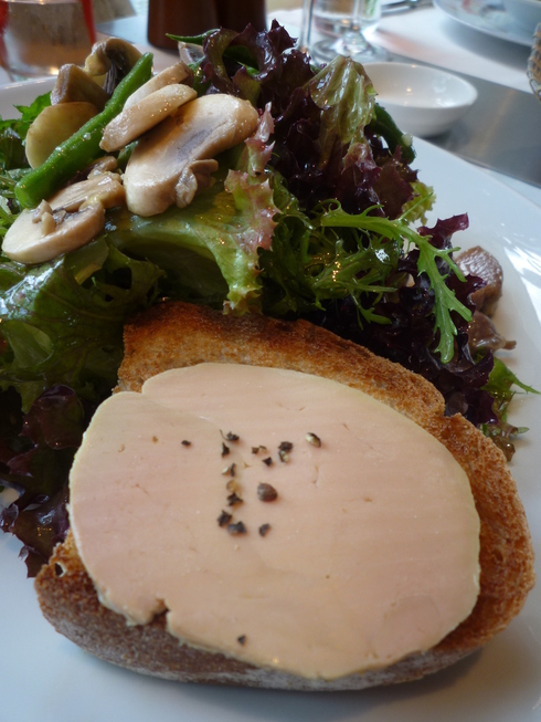 ブノワ BENOIT 東京で Birthday Lunch**。。。 *。:☆.。† _a0053662_20325310.jpg
