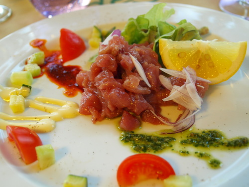 マグロ★★オンパレードで食べてきました〜〜〜!!_c0179785_3325983.jpg