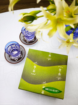 京の匠のコラボから生まれたお菓子「茶の菓」_b0202345_20461262.jpg