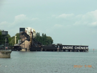 e0195766_71036.jpg