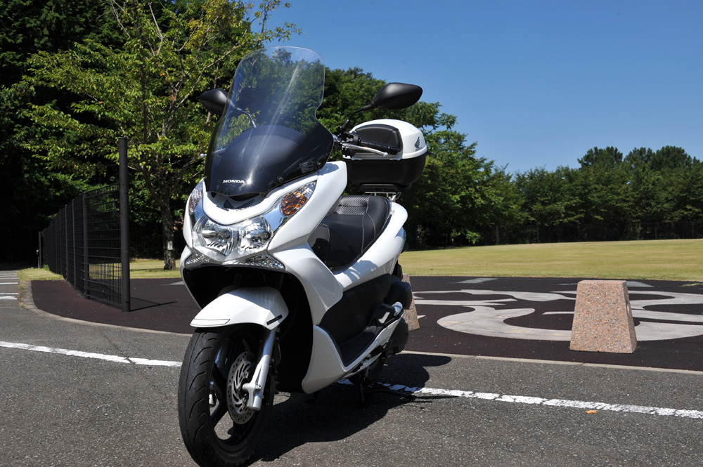 ＰＣＸ マフラーガーニッシュ装着録_a0042310_133741100.jpg