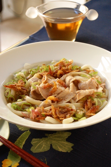 香り豊かな特製冷しゃぶうどん_d0104926_1175758.jpg