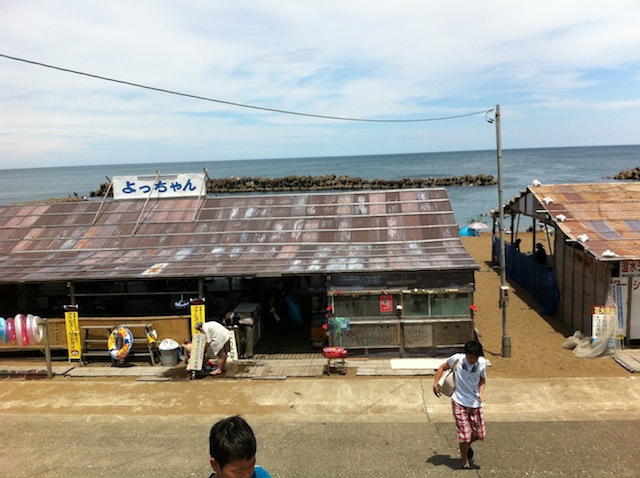 芦原温泉海水浴２日目_e0139376_17273289.jpg