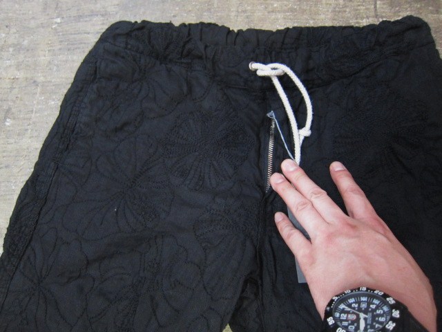 EMB BLACK LINEN (麻) PANTS ･･･ By SUNNY SPORTS_d0152280_1303360.jpg