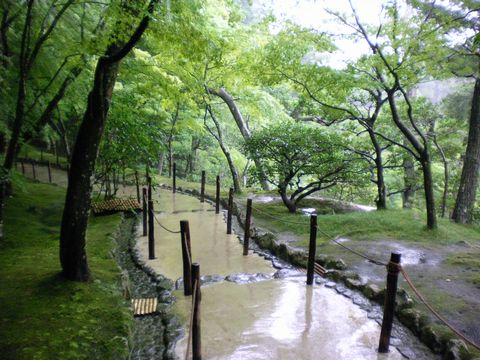 ふたたび古都に向かう1 (京都・銀閣寺/南禅寺)_b0005281_15564664.jpg
