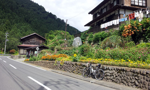 e0089826_90555.jpg