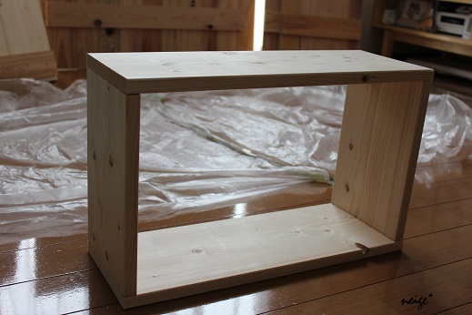 久々DIYで新しい布棚製作中♪_f0023333_22242118.jpg