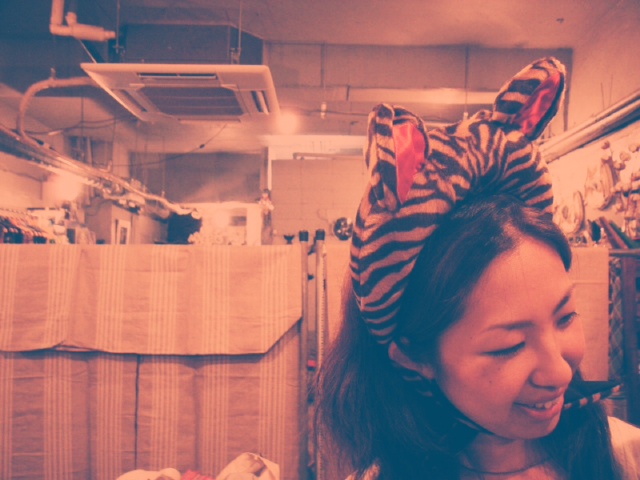 \"トラの正しいかぶりかた\"ってこんなこと。_c0140560_1194648.jpg