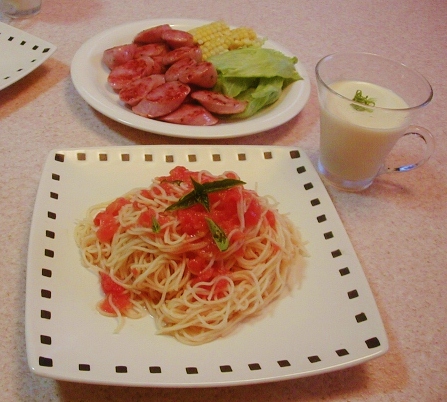 トマトの冷製パスタとビシソワーズ_e0126576_17511445.jpg