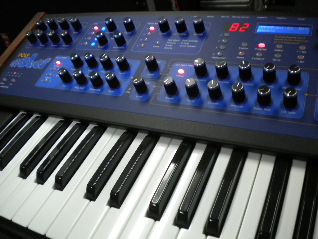 Dave Smith Instruments POLY evolver PE keyboard試奏記 : 風流 Dave Smith Instruments POLY evolver PE keyboard試奏記 : 風流