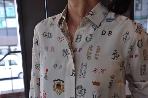 モノグラムが新鮮・・・STELLA McCARTNEY_e0127399_19144871.jpg