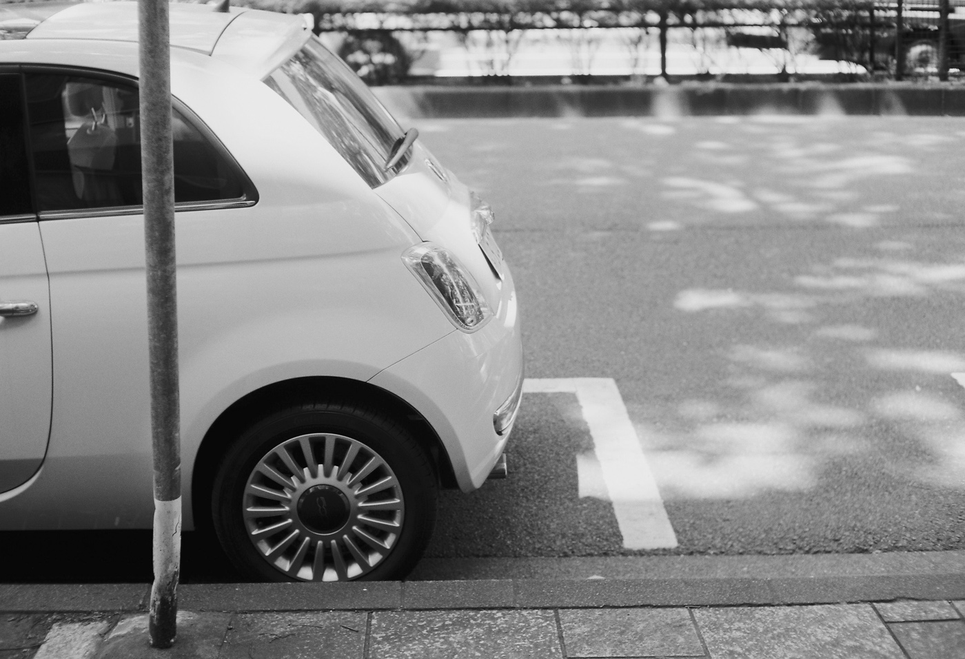 表参道の車。_c0120903_2335140.jpg