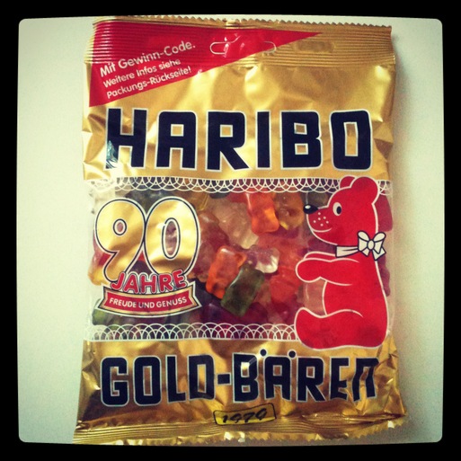 HARIBO、金熊グミ90周年！！_f0207434_1736337.jpg