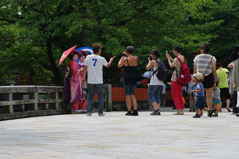 祇園　白川･巽橋で試し撮り．．．_f0152550_1647239.jpg