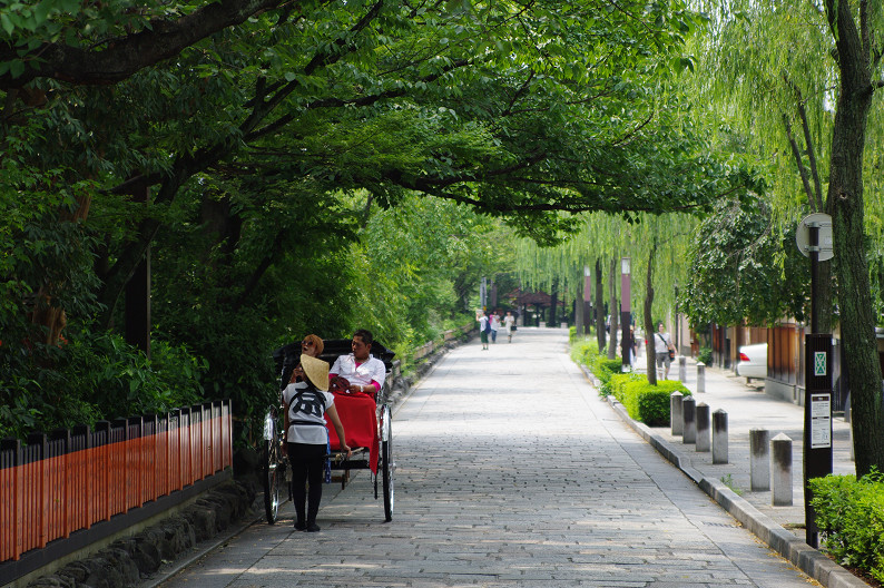 祇園　白川･巽橋で試し撮り．．．_f0152550_1649109.jpg