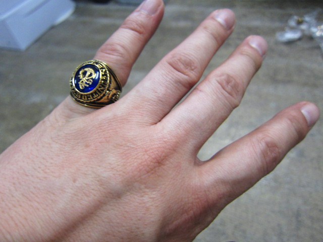 夏のアクセサリー特集 ② ・・・ ARMY RING (レプリカ版) 待望の入荷♪♪♪_d0152280_19541546.jpg