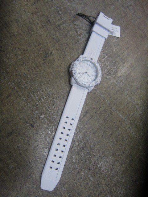 夏のアクセサリー特集 ③ ・・・ LIMI NOX (COLOR MARK WHITE 限定)!☆ _d0152280_21284891.jpg
