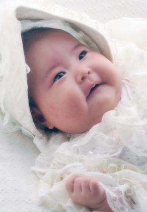 こっちの気持ちを察してか時折目覚めるCちゃん....速攻撮影です..._b0194185_2310555.jpg
