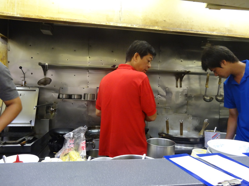 窯焼き叉焼が美味しい千葉のラーメン屋さん、この日はレバニラ炒め・青椒肉絲に焼き餃子です。_c0225997_22131463.jpg