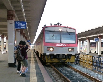 2012年6月 チョロリと釜山 ⑰駅ふたつ_a0140305_19322433.jpg