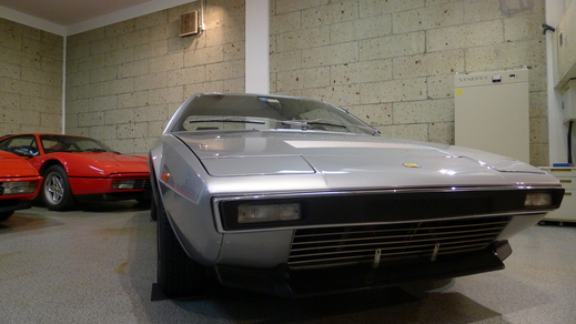 Dino 208gt4 from　Mantova_a0129711_21573719.jpg