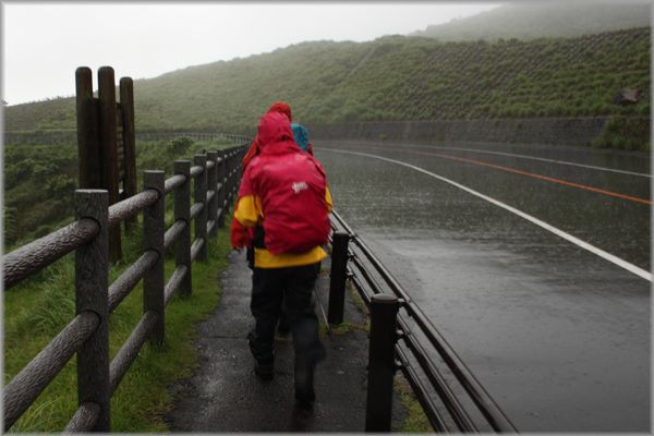   雨の韓国岳_b0037717_15534592.jpg