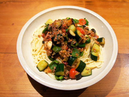 採りたて野菜ごはん。_a0026127_16273473.jpg