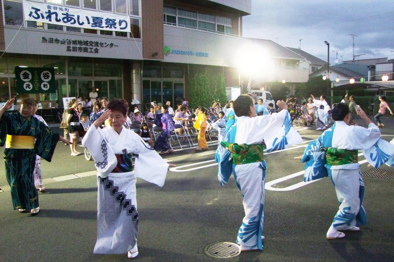 2012ふれあい夏祭り　記録③ ステージ・盆踊り・抽選会_a0103948_23255672.jpg