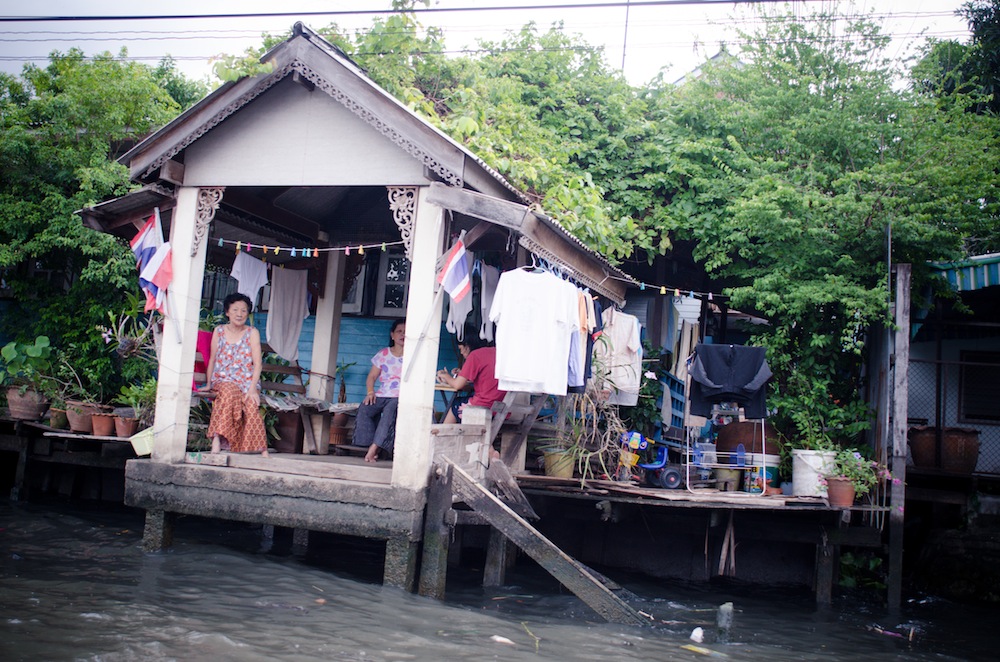 「ビールを彼に」　〜シンガ・タイ旅行〜_c0164274_2523385.jpg