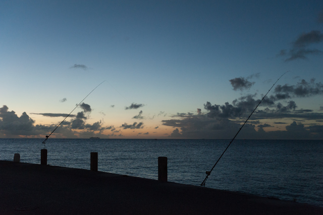 瀬長島の夕暮れ_f0192814_1245283.jpg